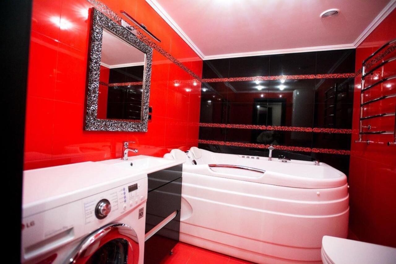 Luxury Apartment For Rest On Nauki Avenue Κχαρκίβ Εξωτερικό φωτογραφία